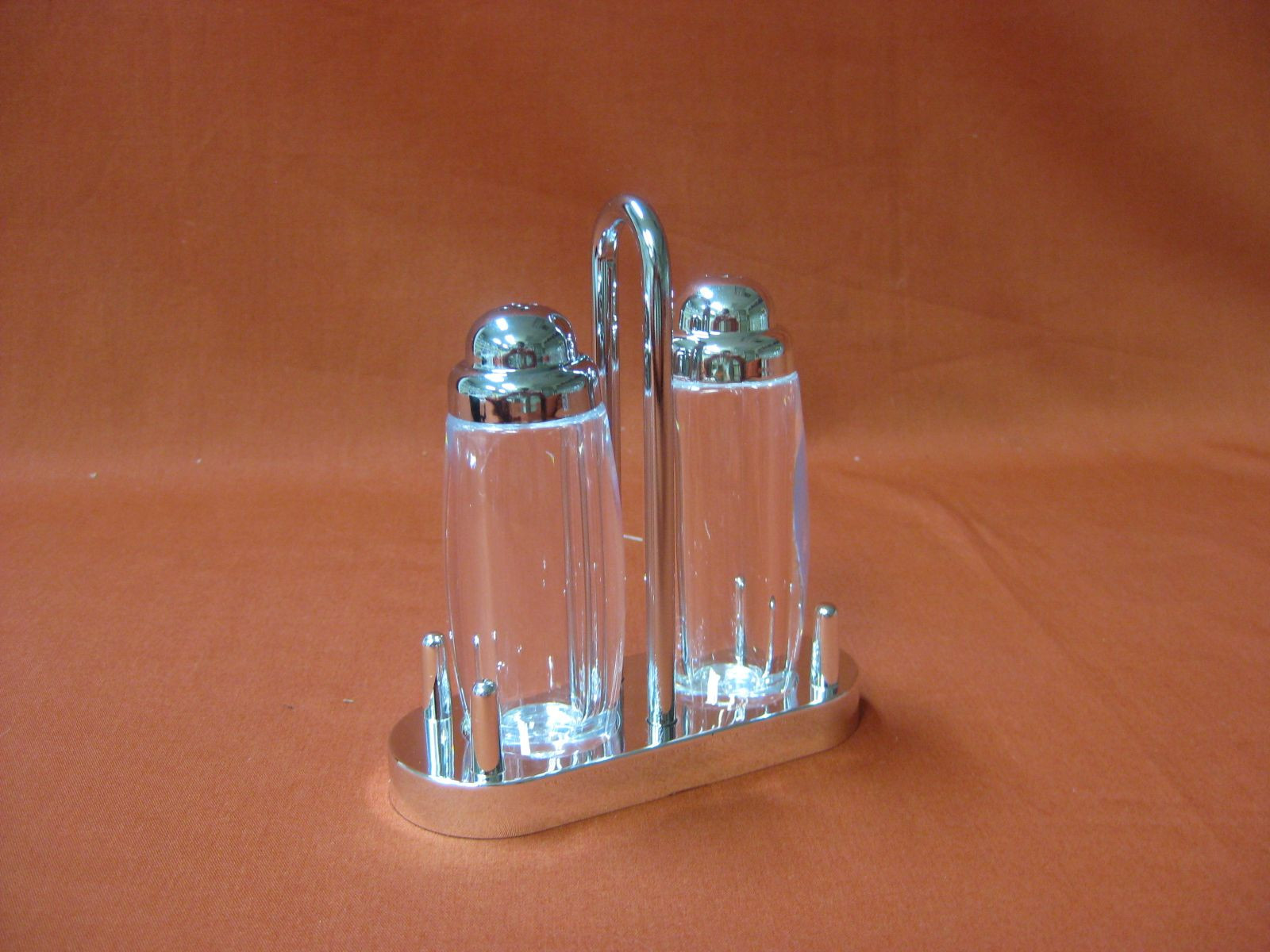 Acrylic Salt & Pepper Shaker Set II