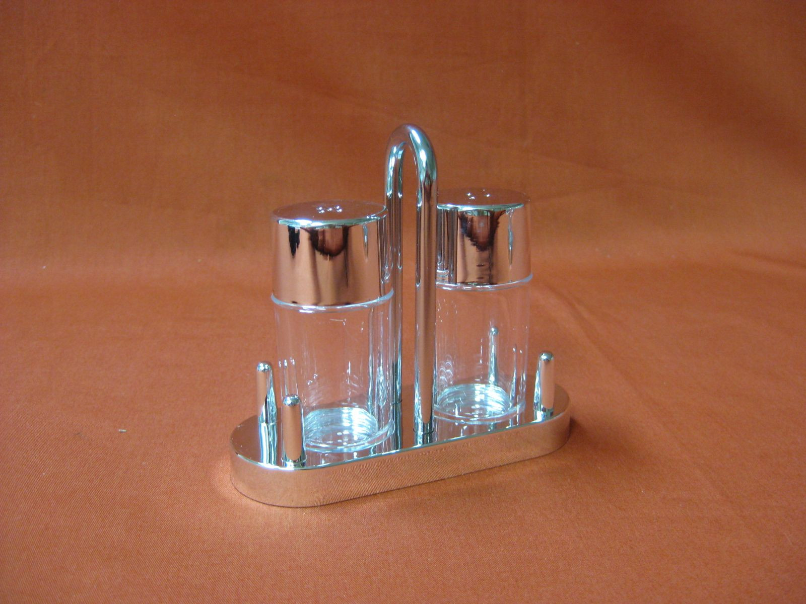 Acrylic Salt & Pepper Shaker Set II