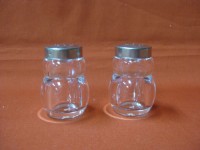 Acrylic Salt & Pepper Shaker Set III